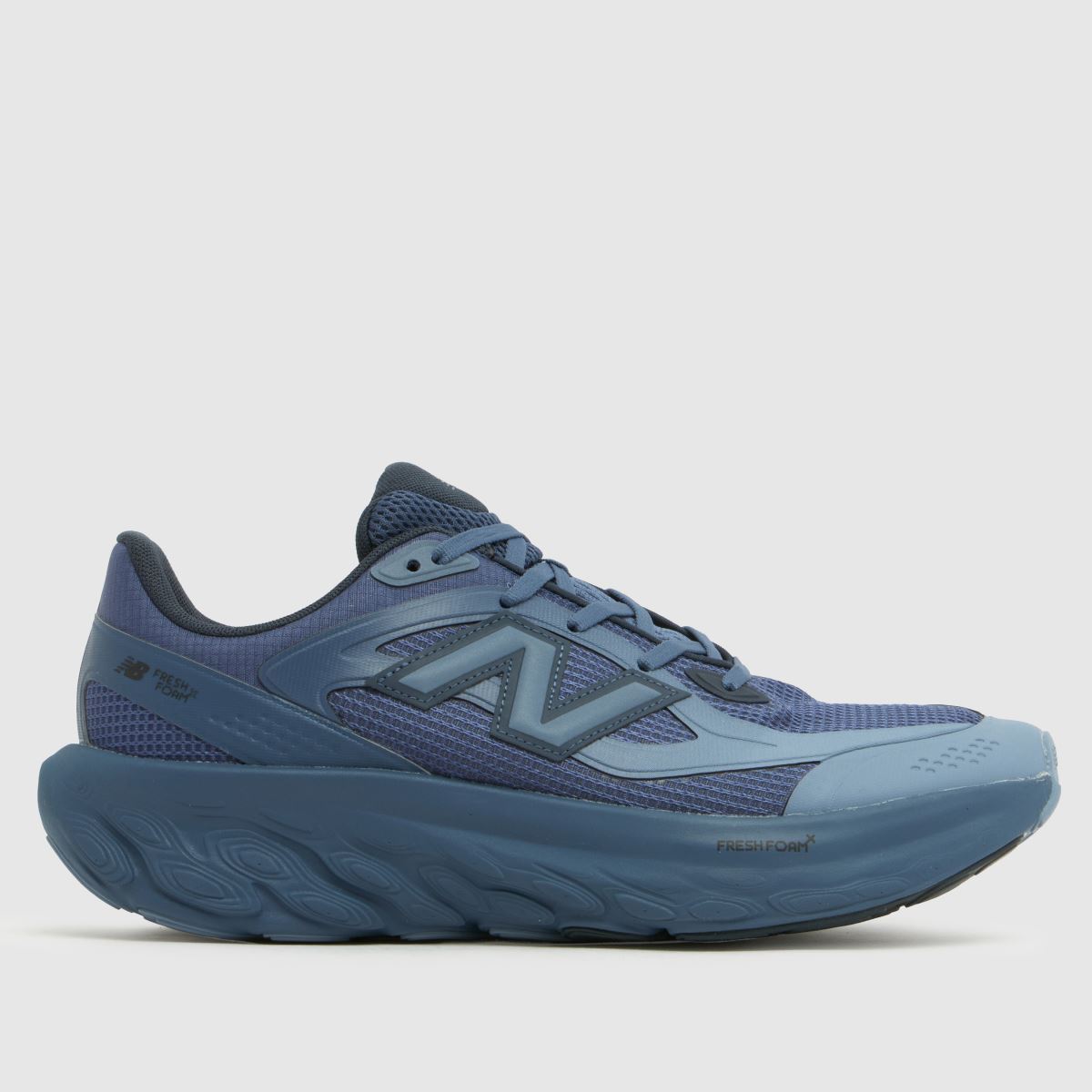 New Balance TRN Trainers in Navy