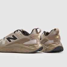 New Balance Fresh Foam Arishi V4 in Beige New Balance Fresh Foam Arishi V4,4 of 4