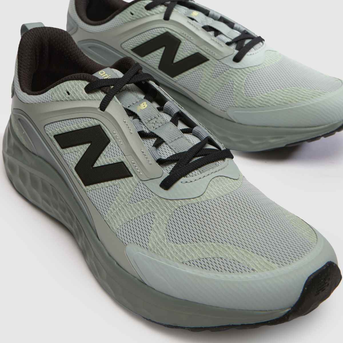 New Balance Fresh Foam Arishi V4 in Light Grey New Balance Fresh Foam Arishi V4 4