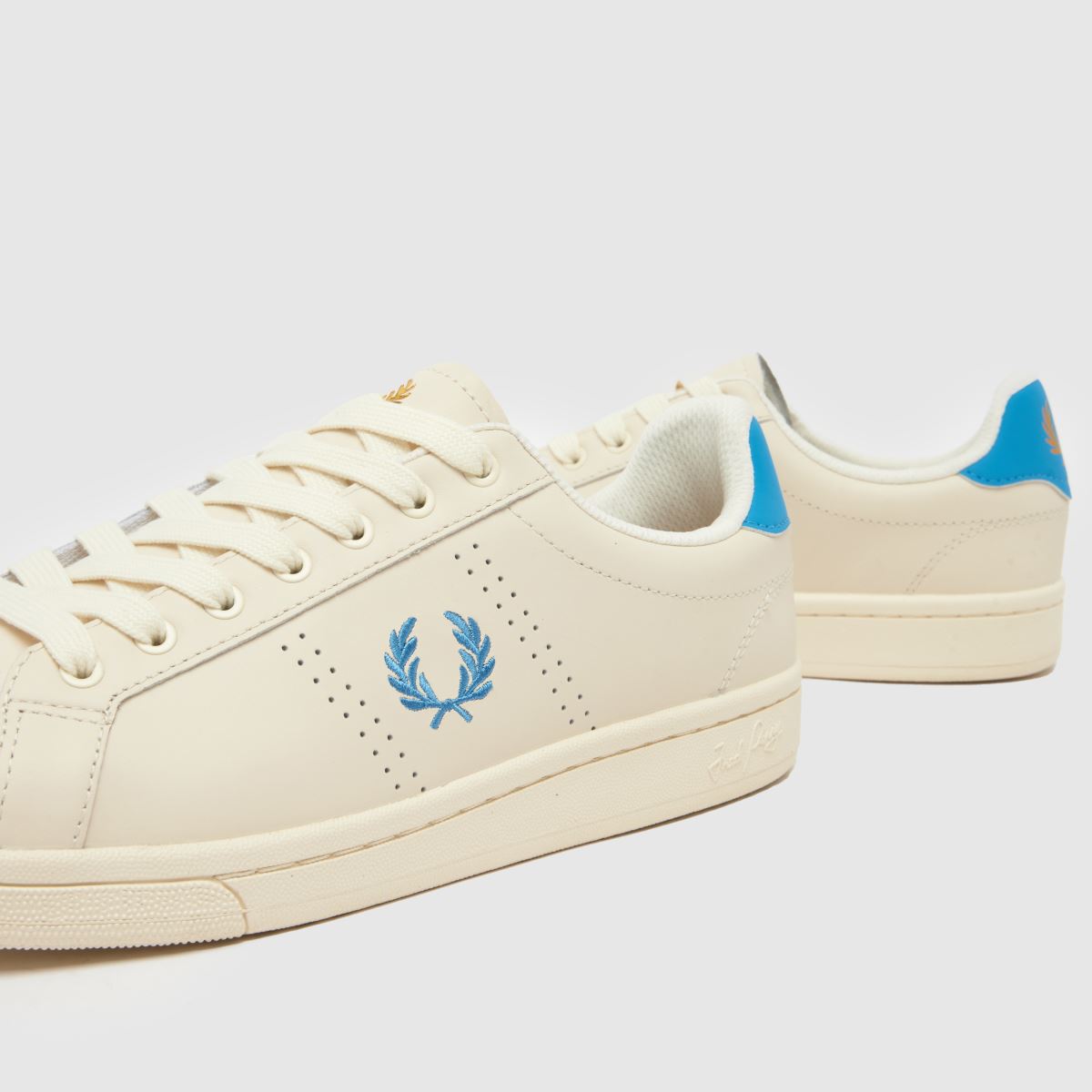 Fred Perry B6312 Leather in White Pl Blue