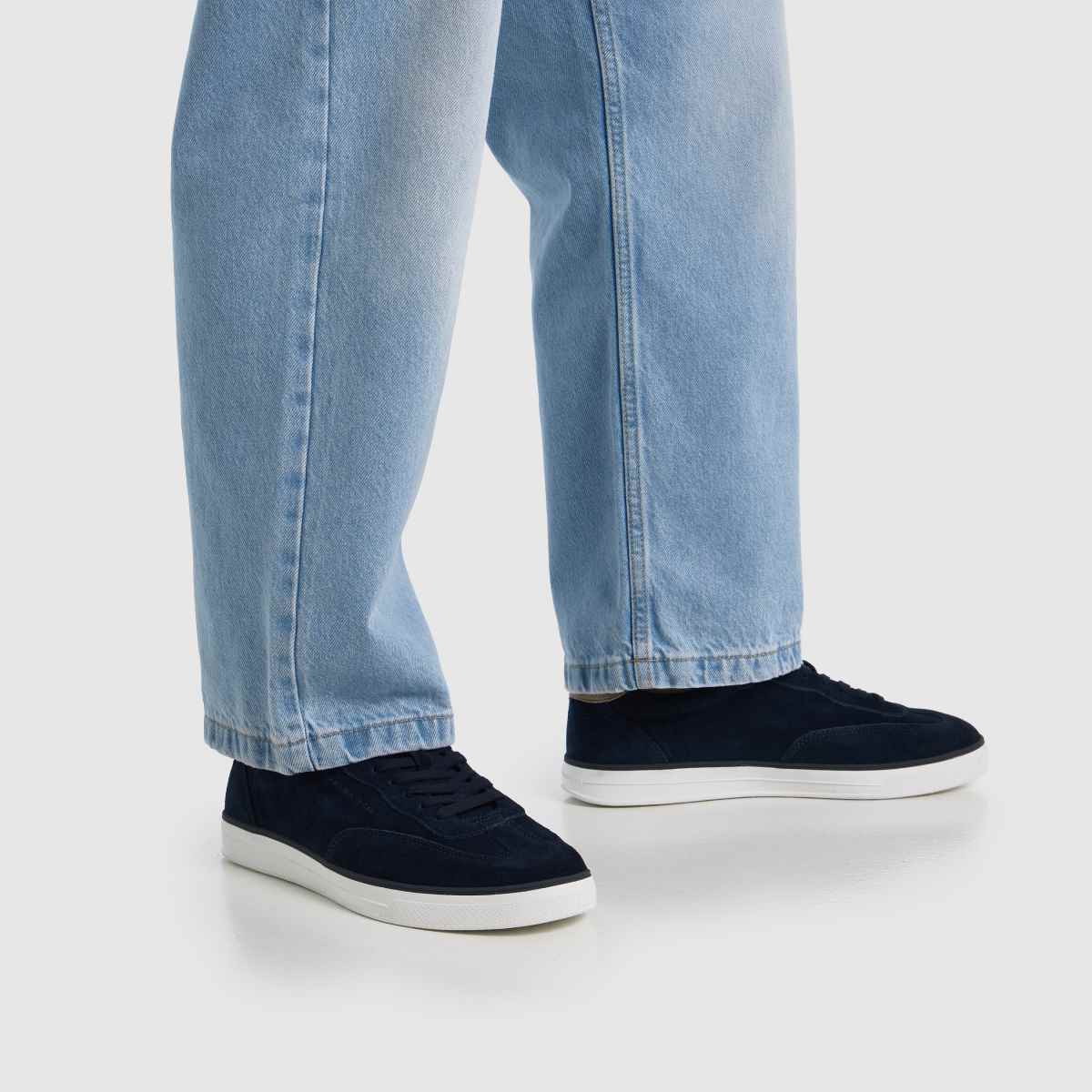 TOMMY HILFIGER Lo Lux Suede in Navy TOMMY HILFIGER Lo Lux Suede 8