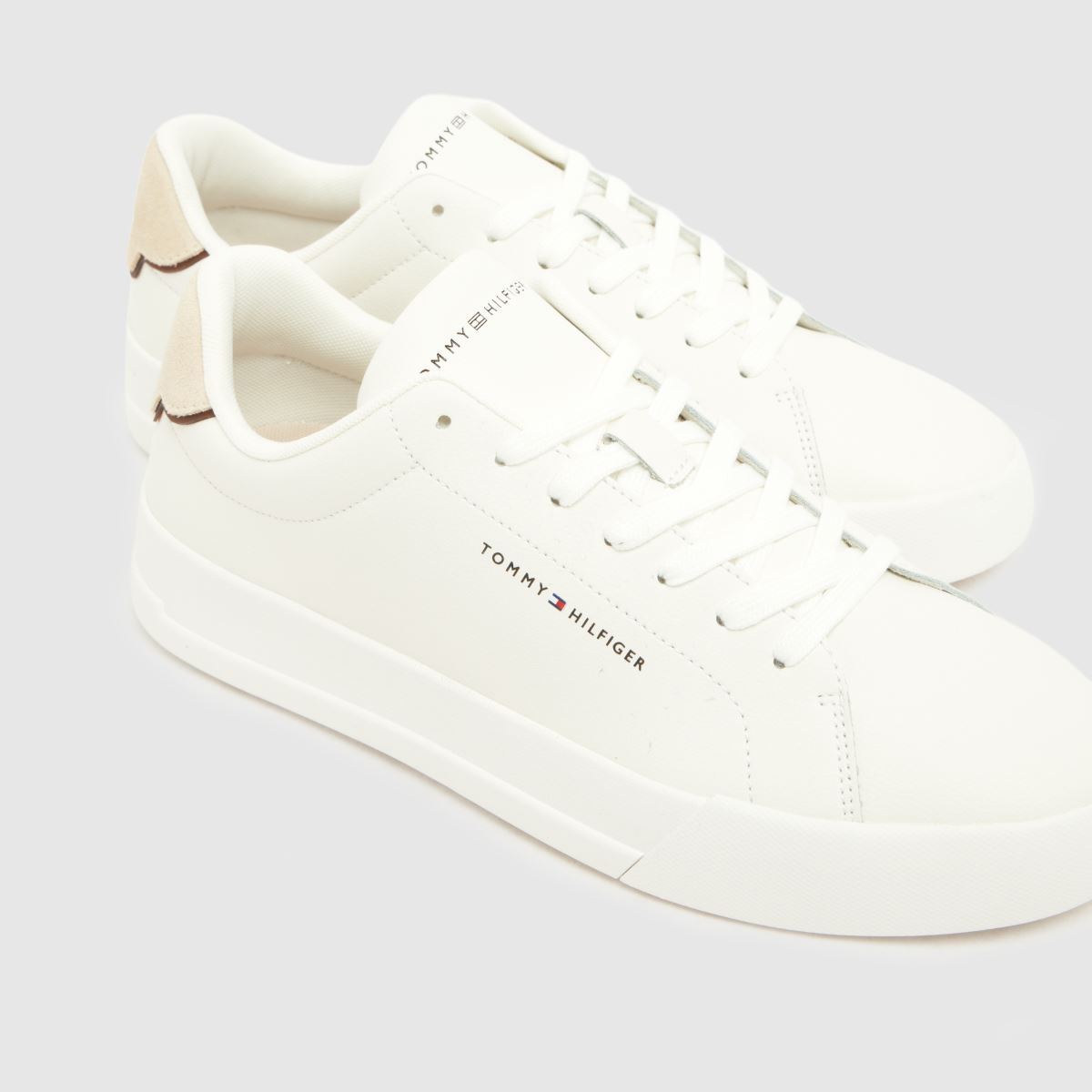 TOMMY HILFIGER Court in White TOMMY HILFIGER Court 4