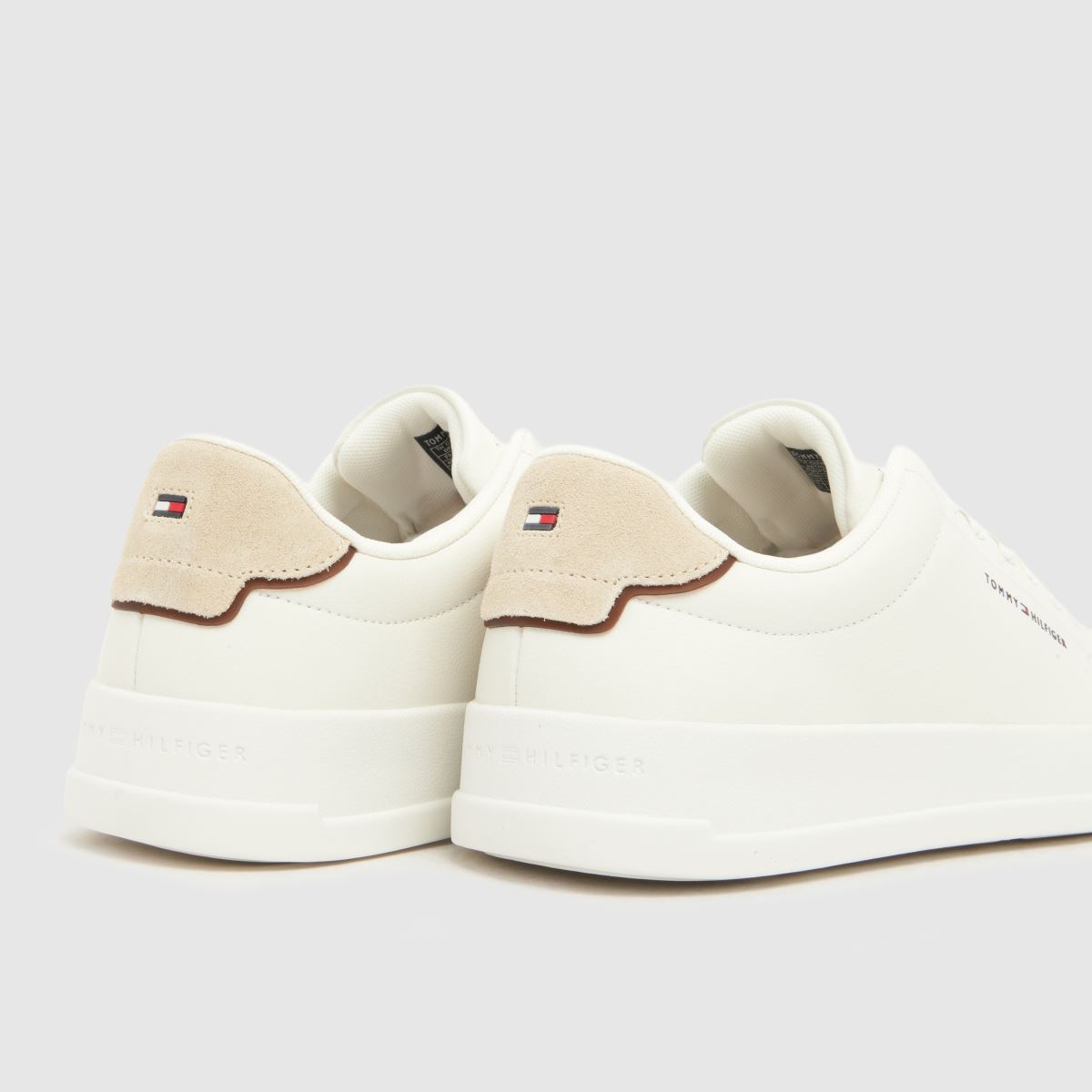 TOMMY HILFIGER Court in White TOMMY HILFIGER Court 7