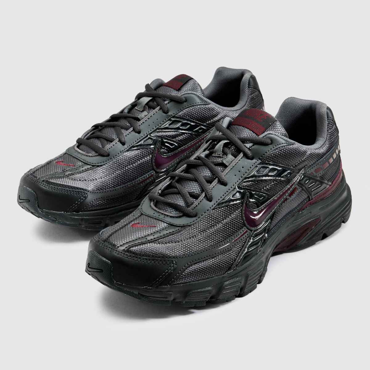 Nike Initiator in Grey Multi Nike Initiator 7