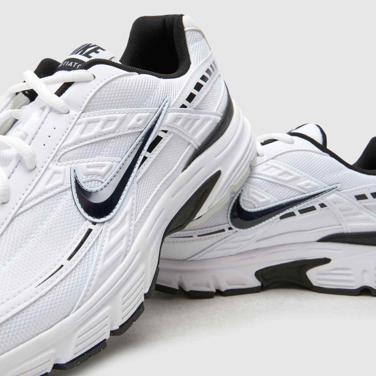 Mens White & Black Nike Initiator Trainers | schuh
