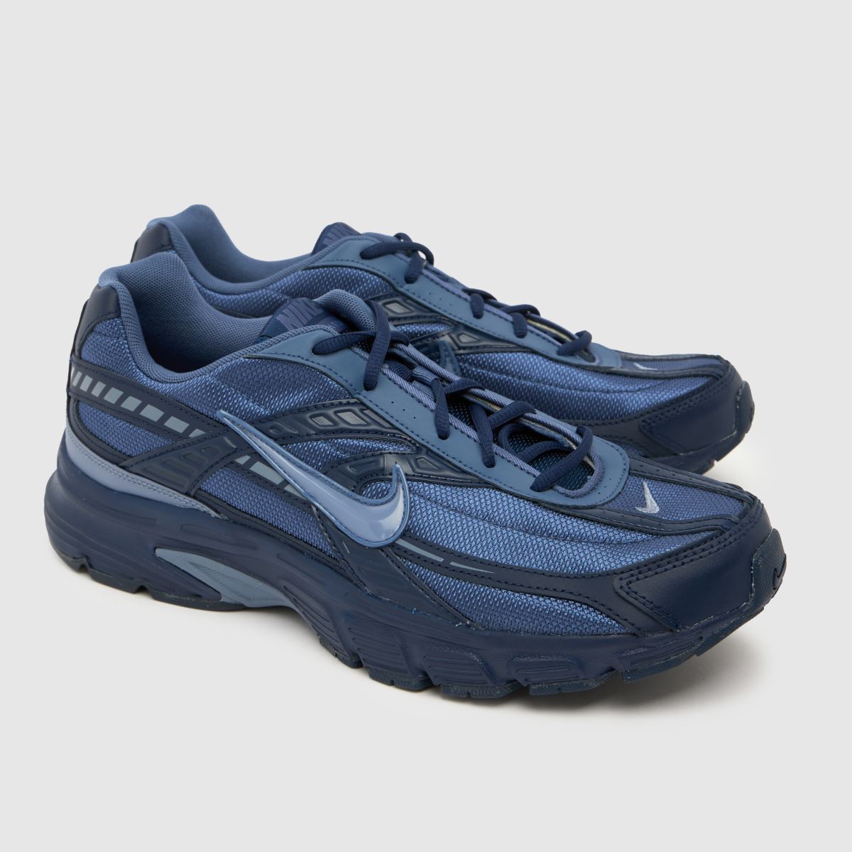 Nike Initiator in Navy Multi Nike Initiator 4