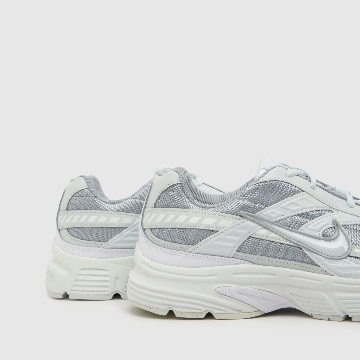 Nike Initiator in Grey Nike Initiator 7