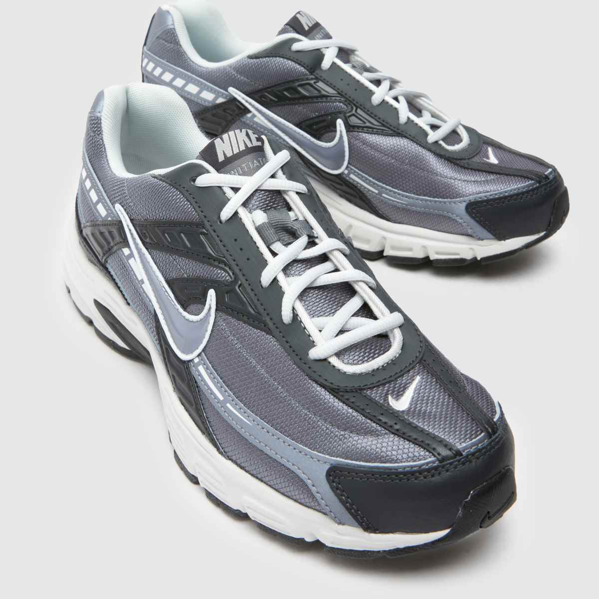 Nike Initiator Trainers in Black & Silver