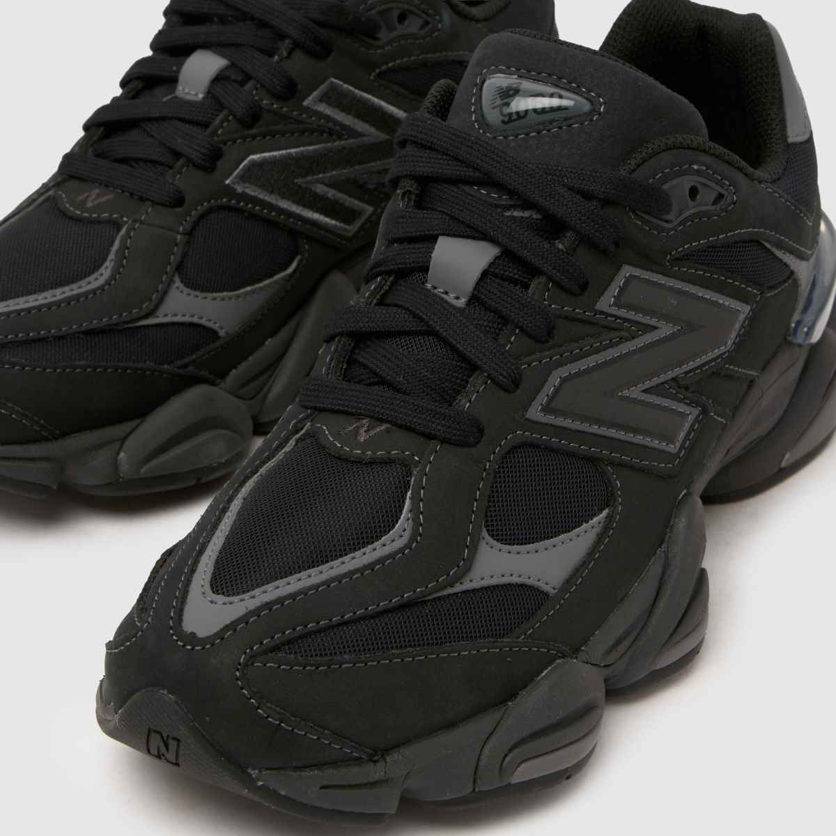 New Balance 9060 in Black New Balance 9060 7