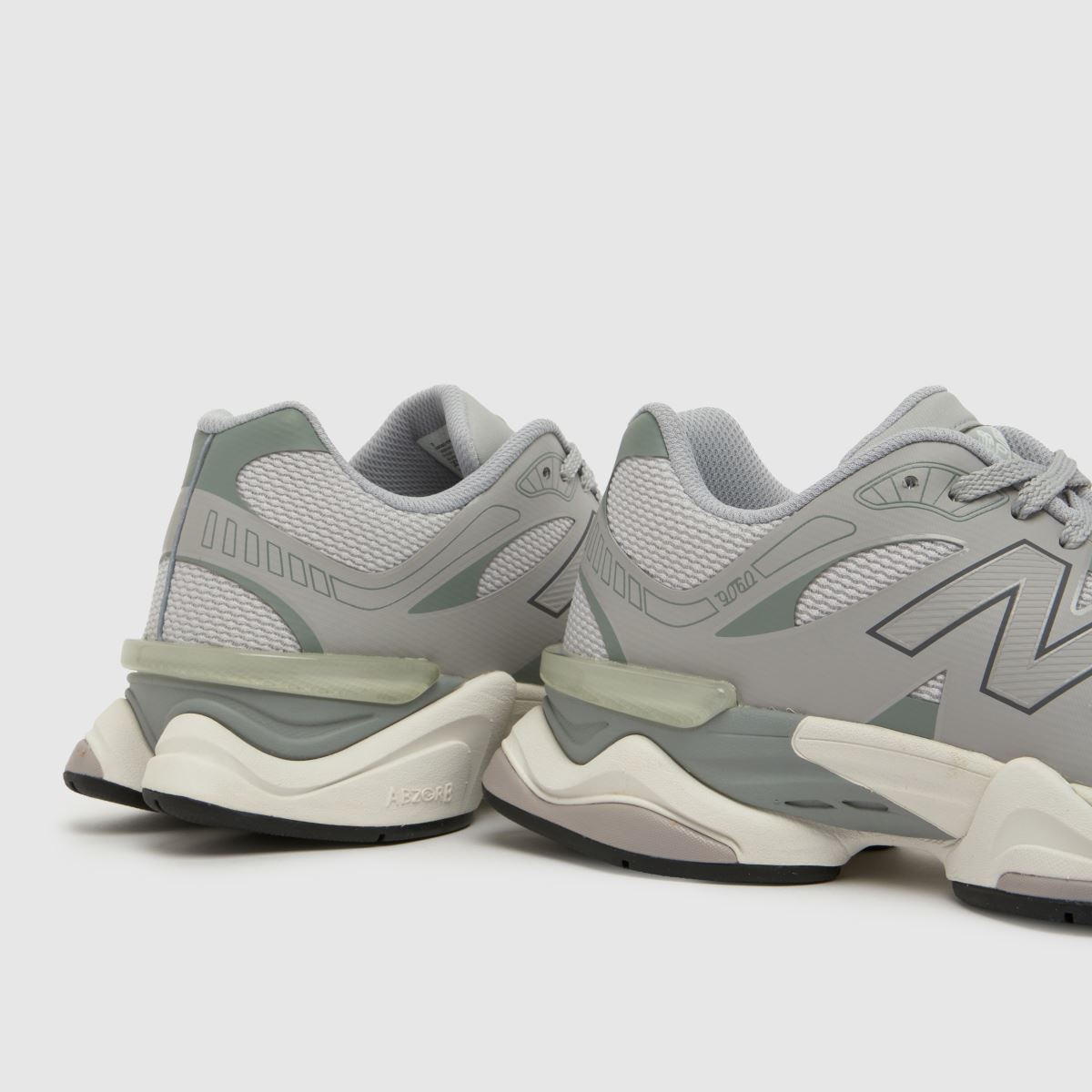 New Balance 9060 in Grey New Balance 9060 7