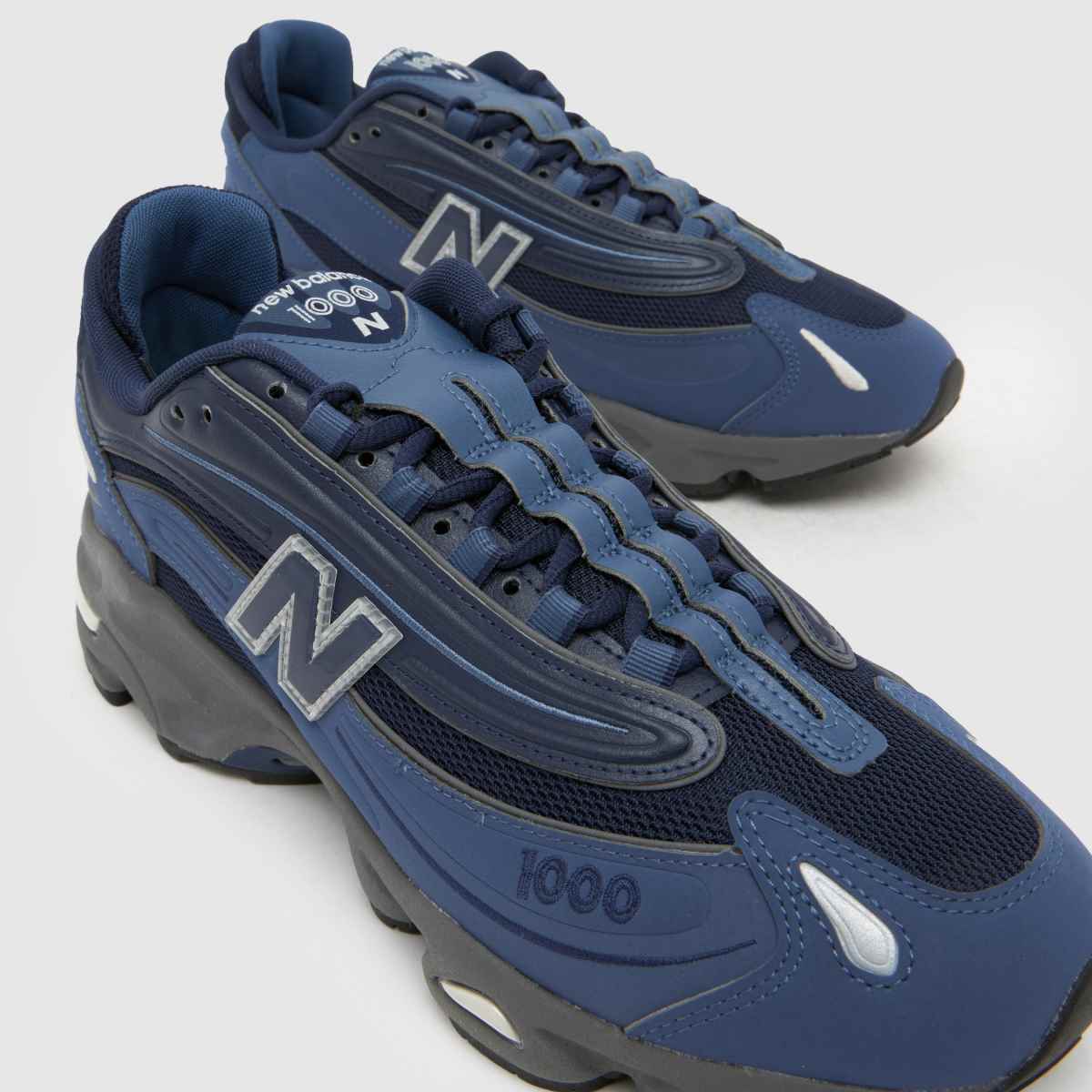 New Balance 1000 in Navy New Balance 1000 4