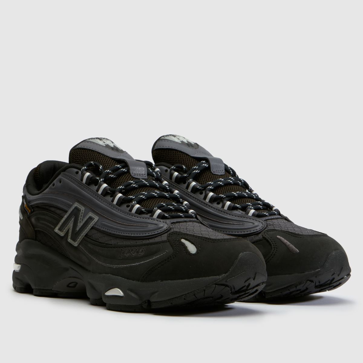 New Balance 1000 in Black New Balance 1000 1