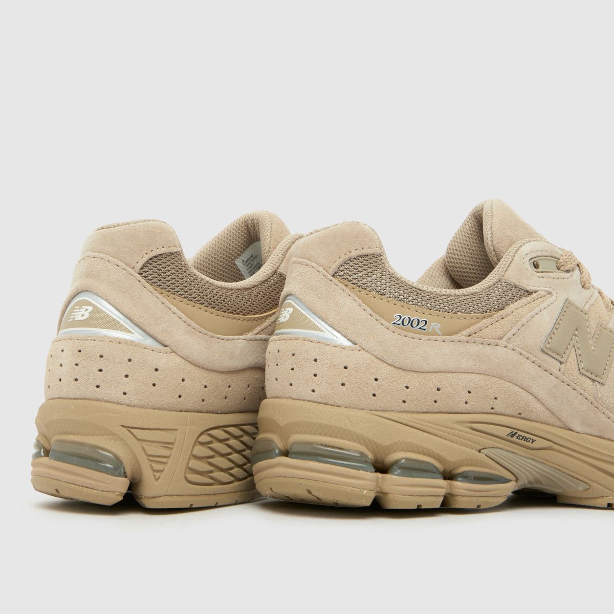 New Balance 2002 in Beige New Balance 2002 7