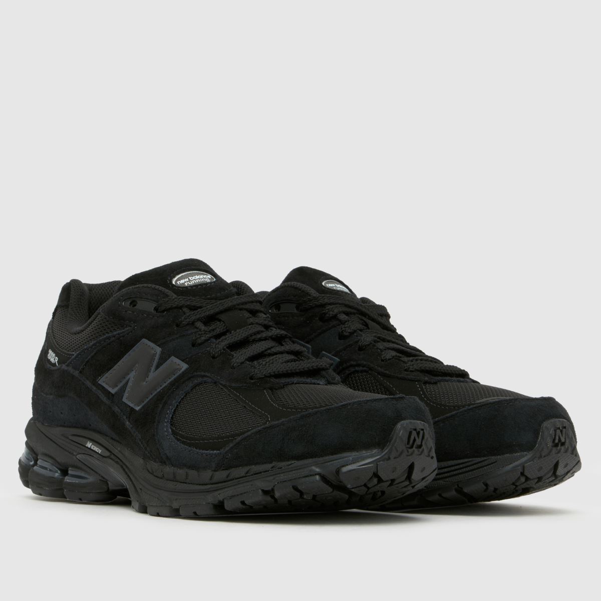 New Balance 2002 in Black New Balance 2002 8
