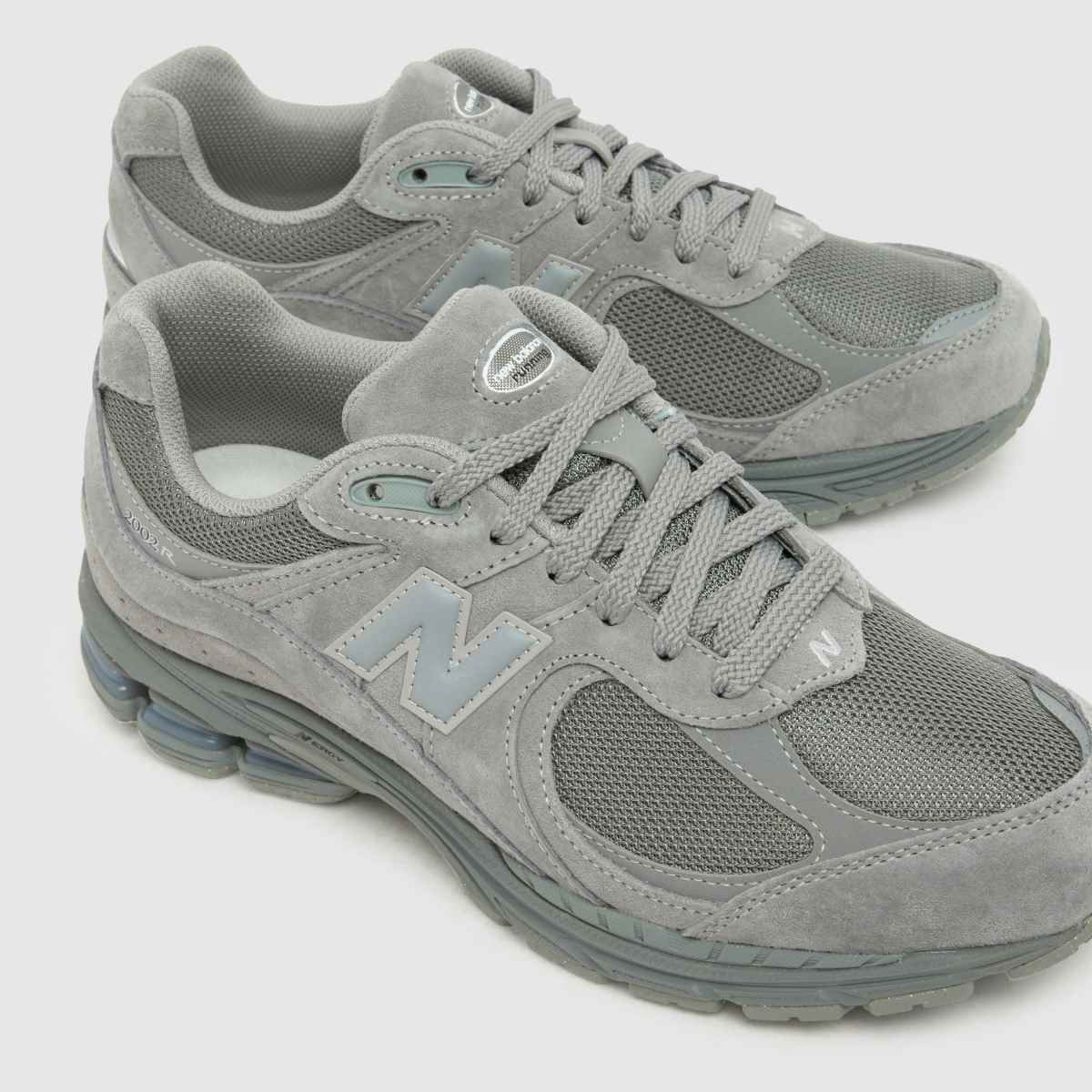 New Balance 2002 in Grey New Balance 2002 4