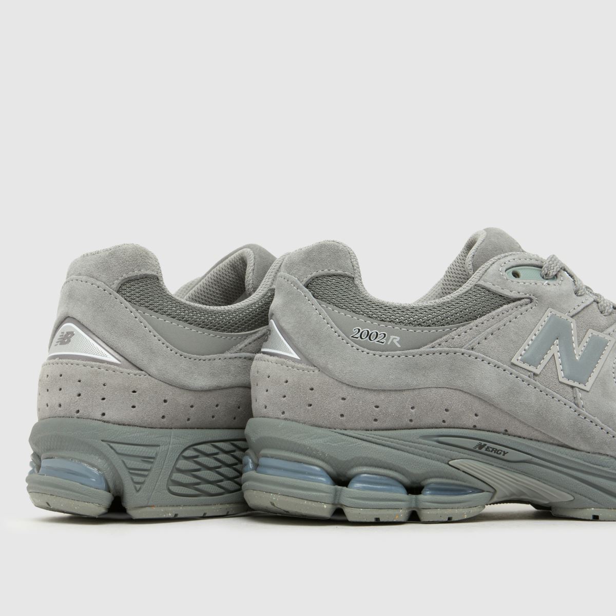 New Balance 2002 in Grey New Balance 2002 7