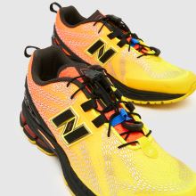 New Balance 1906 in Black & Orange New Balance 1906,3 of 4