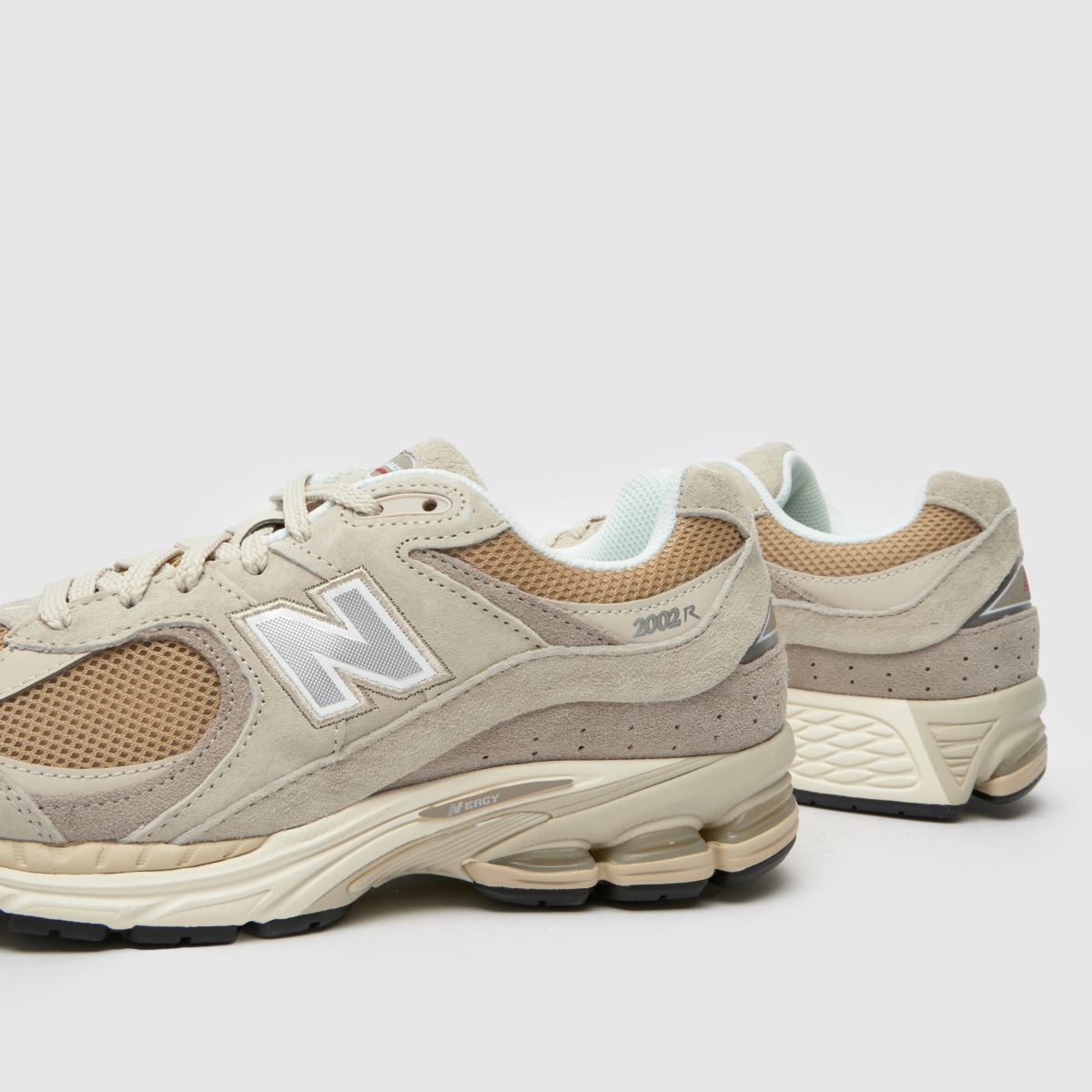 New Balance 2002 in Beige Multi New Balance 2002 7