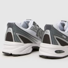 New Balance 740 in White & Navy New Balance 740,4 of 4