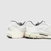 Saucony Guide 7 in White & Black Saucony Guide 7,4 of 4