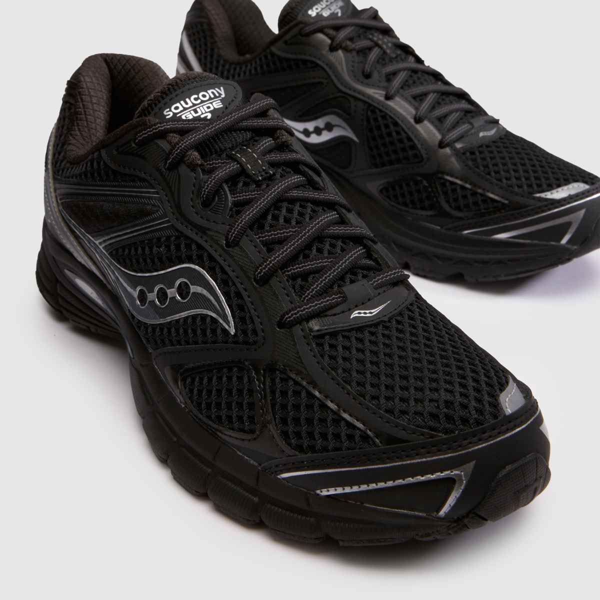 Saucony Guide 7 in Black & Silver Saucony Guide 7 4