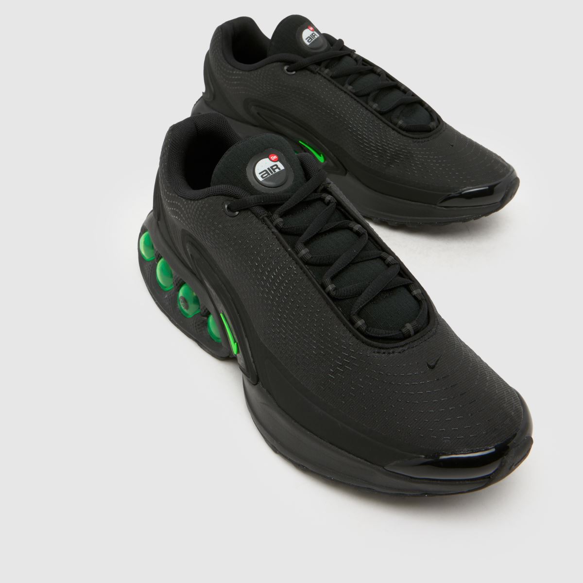 Nike Air Max DN in Black & Green Nike Air Max DN 4