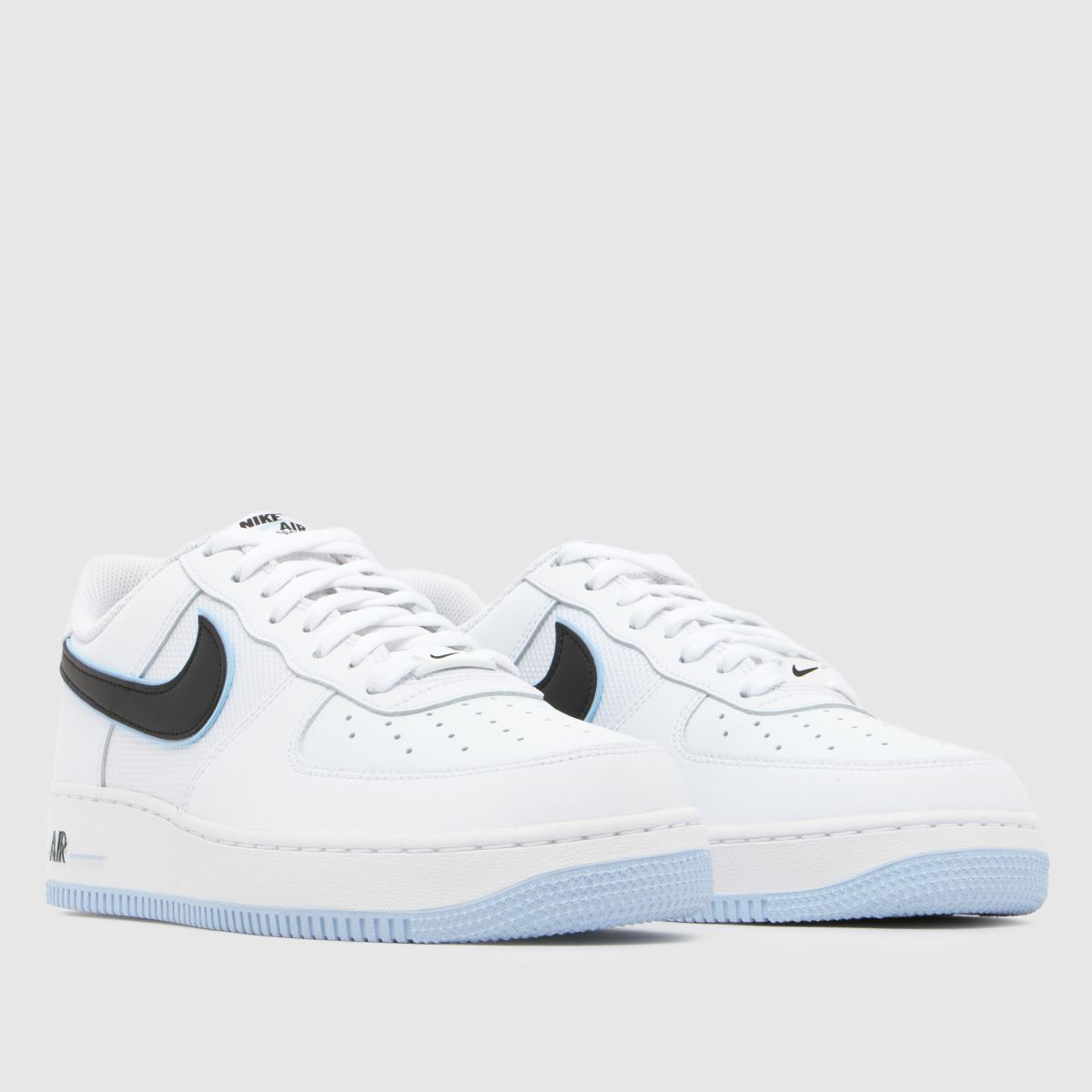 Nike Air Force 1 in White & Navy Nike Air Force 1 8