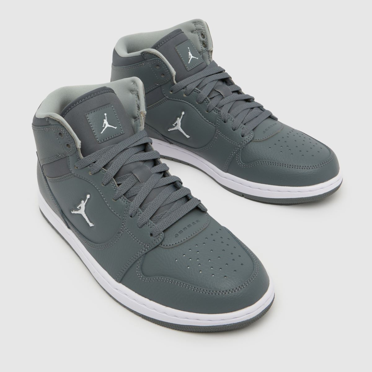 Nike Jordan Court Mid Connect in Grey Nike Jordan Court Mid Connect 4