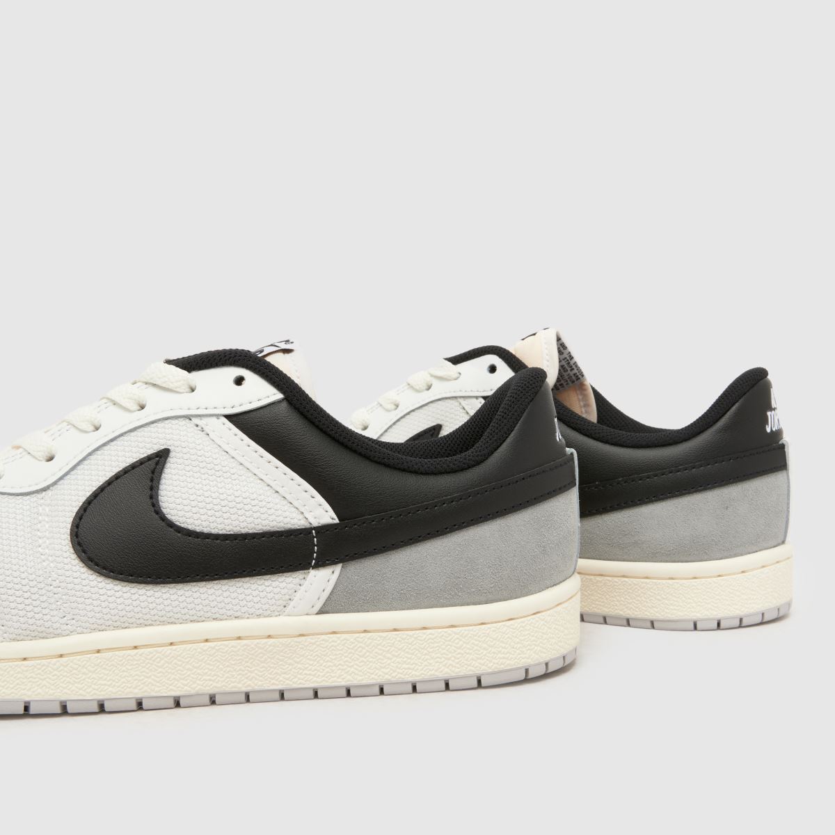Nike Jordan Skyline Low in Black & Grey Nike Jordan Skyline Low 7