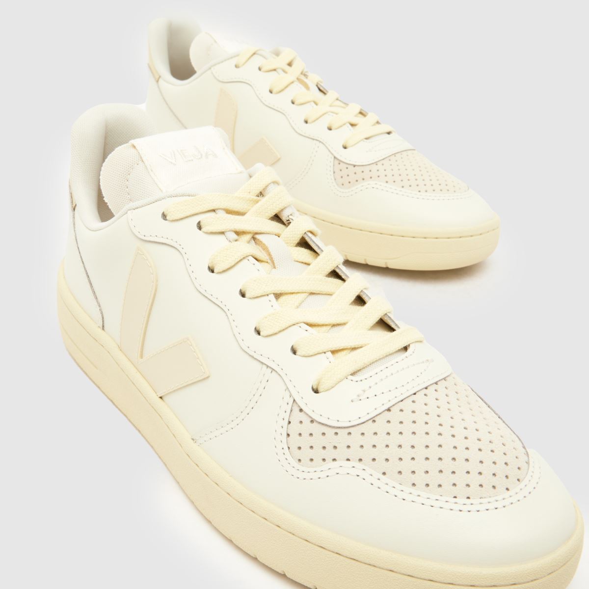 VEJA V-10 in Off-White Multi VEJA V-10 4