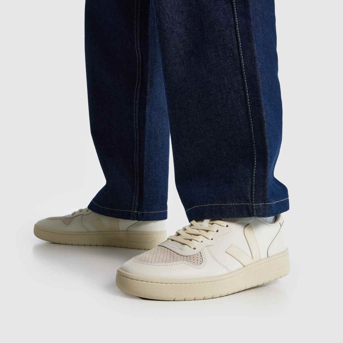 VEJA V-10 in Off-White Multi VEJA V-10 8