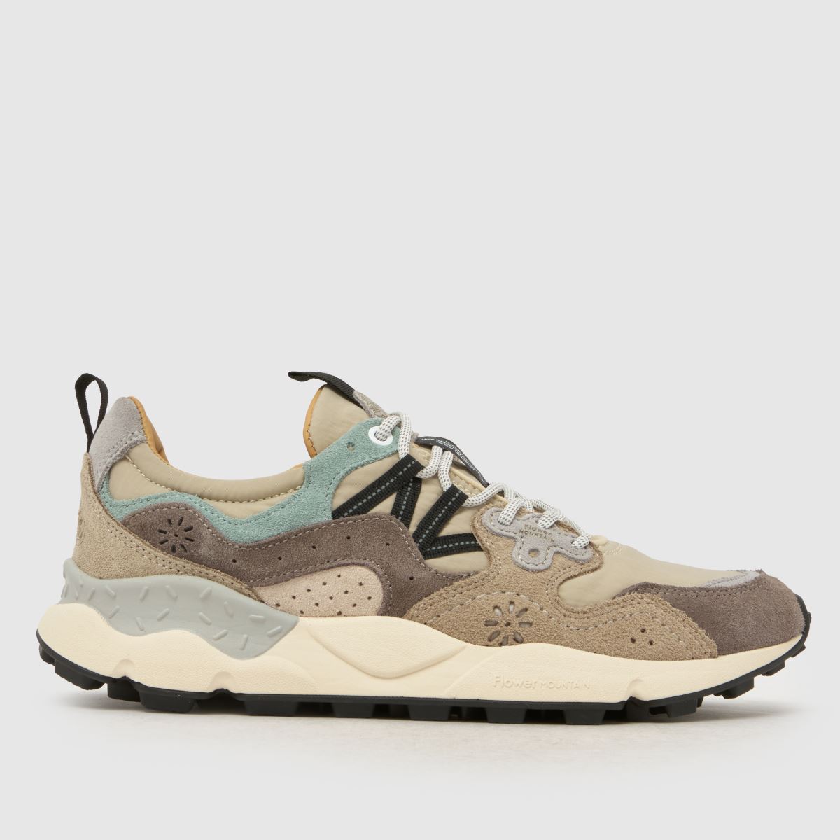 FLOWER MOUNTAIN Yamano 3 in Khaki FLOWER MOUNTAIN Yamano 3