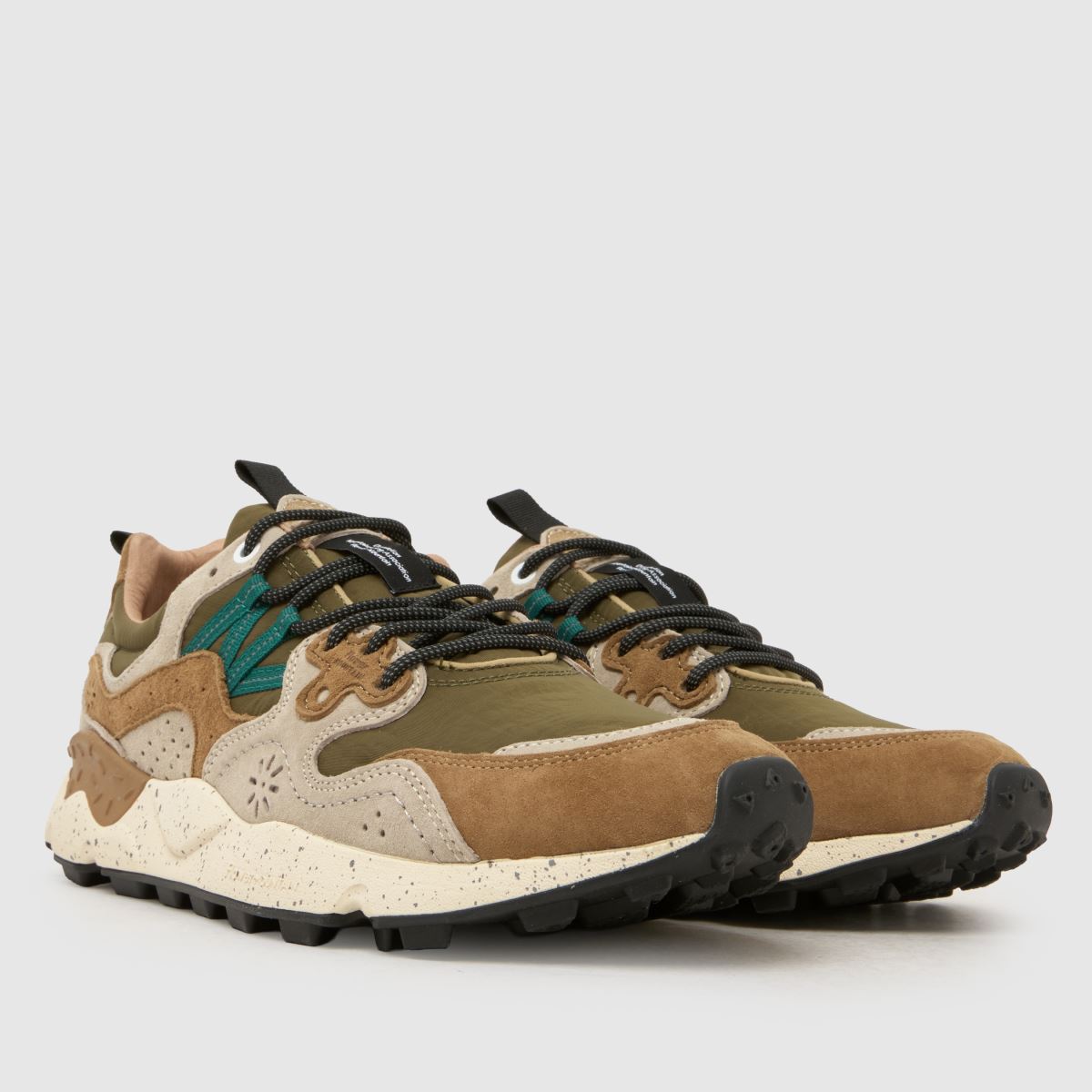 FLOWER MOUNTAIN Yamano 3 in Beige & Brown FLOWER MOUNTAIN Yamano 3 1
