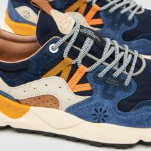 FLOWER MOUNTAIN Yamano 3 in Navy Multi FLOWER MOUNTAIN Yamano 3,3 of 4