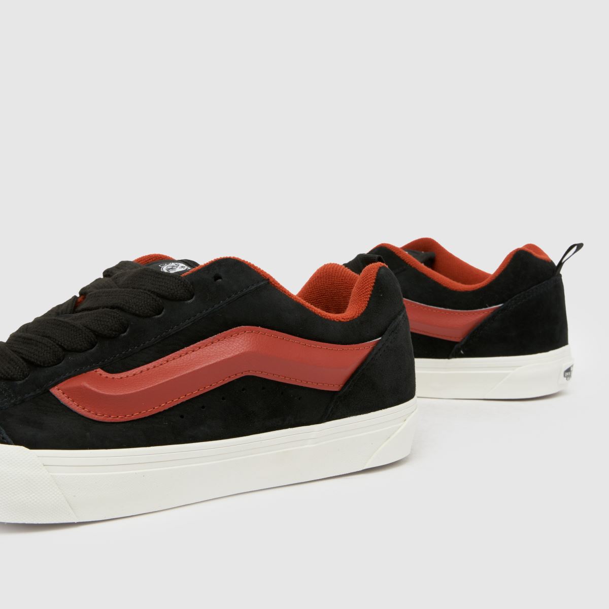 Vans Knu Skool in Black & Orange Vans Knu Skool 7