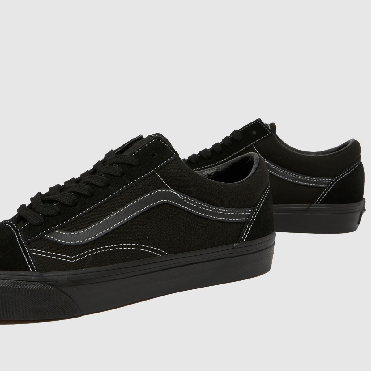 Vans Old Skool in Black Vans Old Skool 7