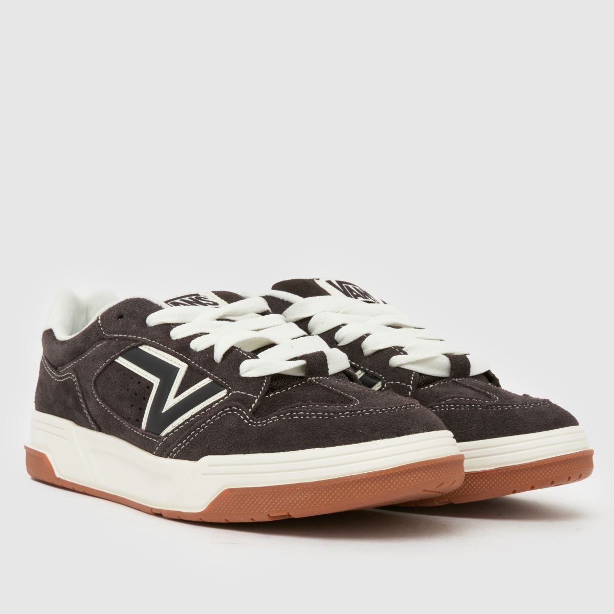Vans Upland in Dark Brown Vans Upland 1
