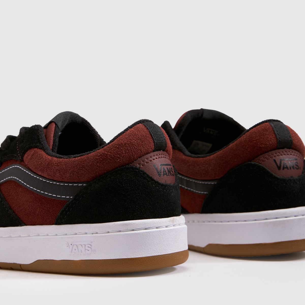 Vans Cruze 3.0 in Black & Red Vans Cruze 3.0 7