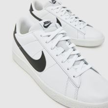 Nike Tennis Classic,3 of 4