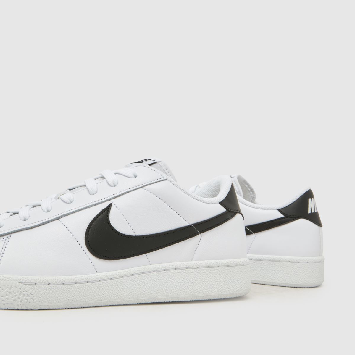 Nike Tennis Classic in White & Black Nike Tennis Classic 7