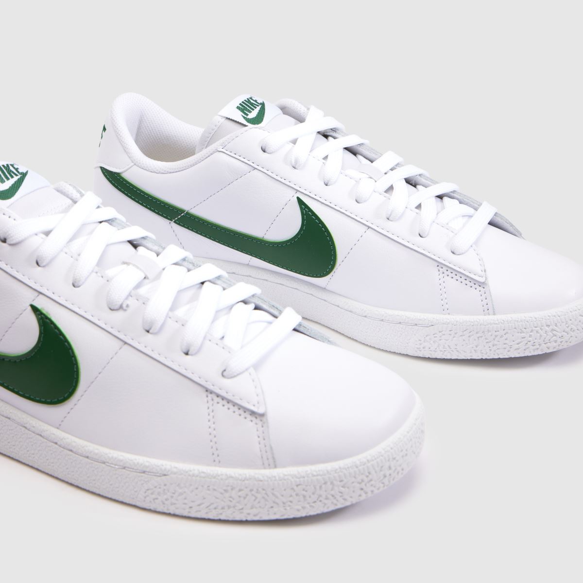 Nike Tennis Classic in White & Green Nike Tennis Classic 4