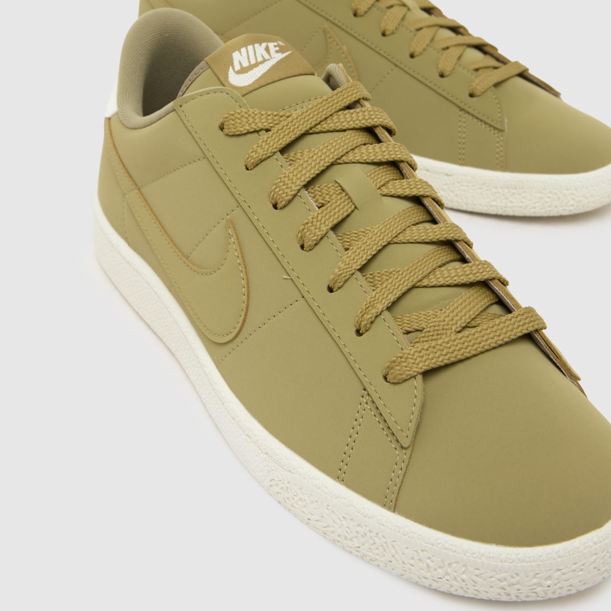 Nike Tennis Classic in Khaki Nike Tennis Classic 4