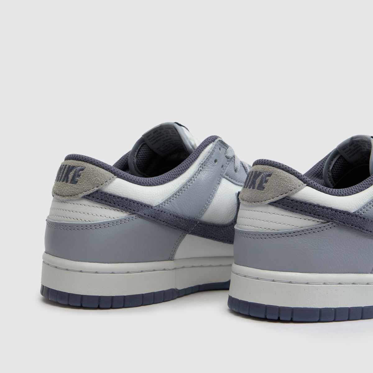 Nike Dunk Low in White & grey Nike Dunk Low 7