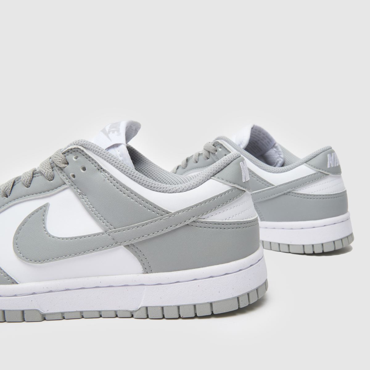 Nike Dunk Low in White & grey Nike Dunk Low 7