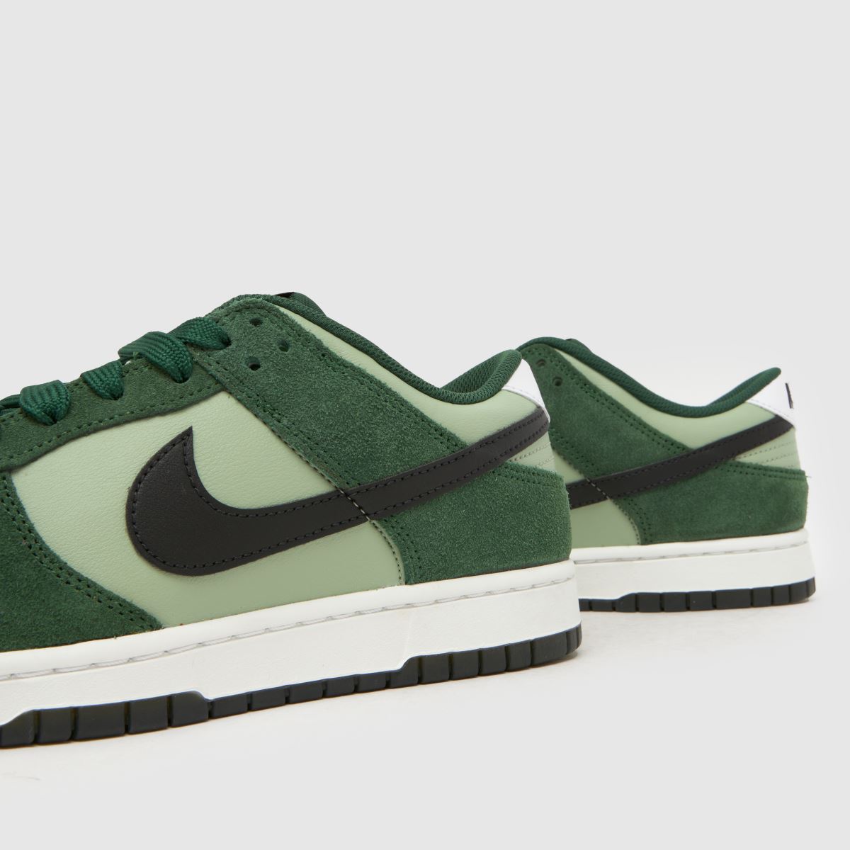 Nike Dunk Low in Green Multi Nike Dunk Low 7