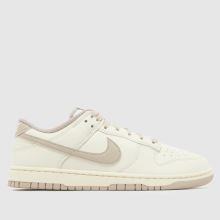 Nike Dunk Low,1 of 4