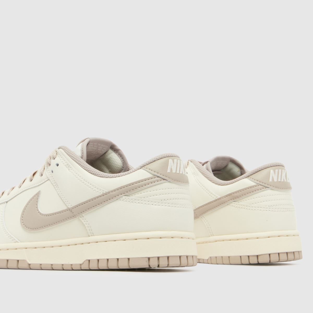 white oatmeal dunk low beige