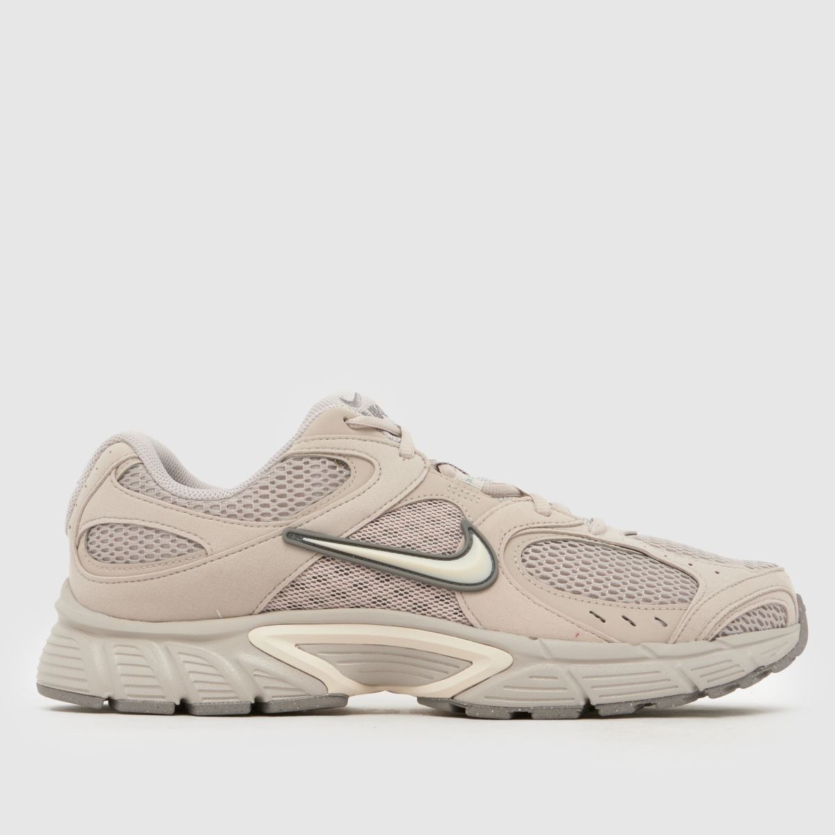 Nike V5 RNR Trainers in Natural