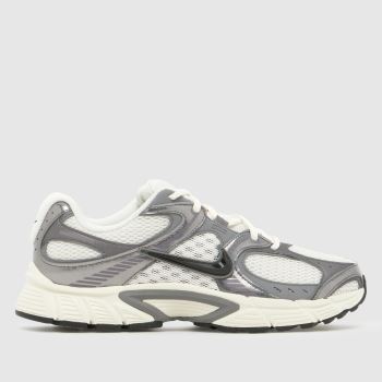 trendy men's nike shoes