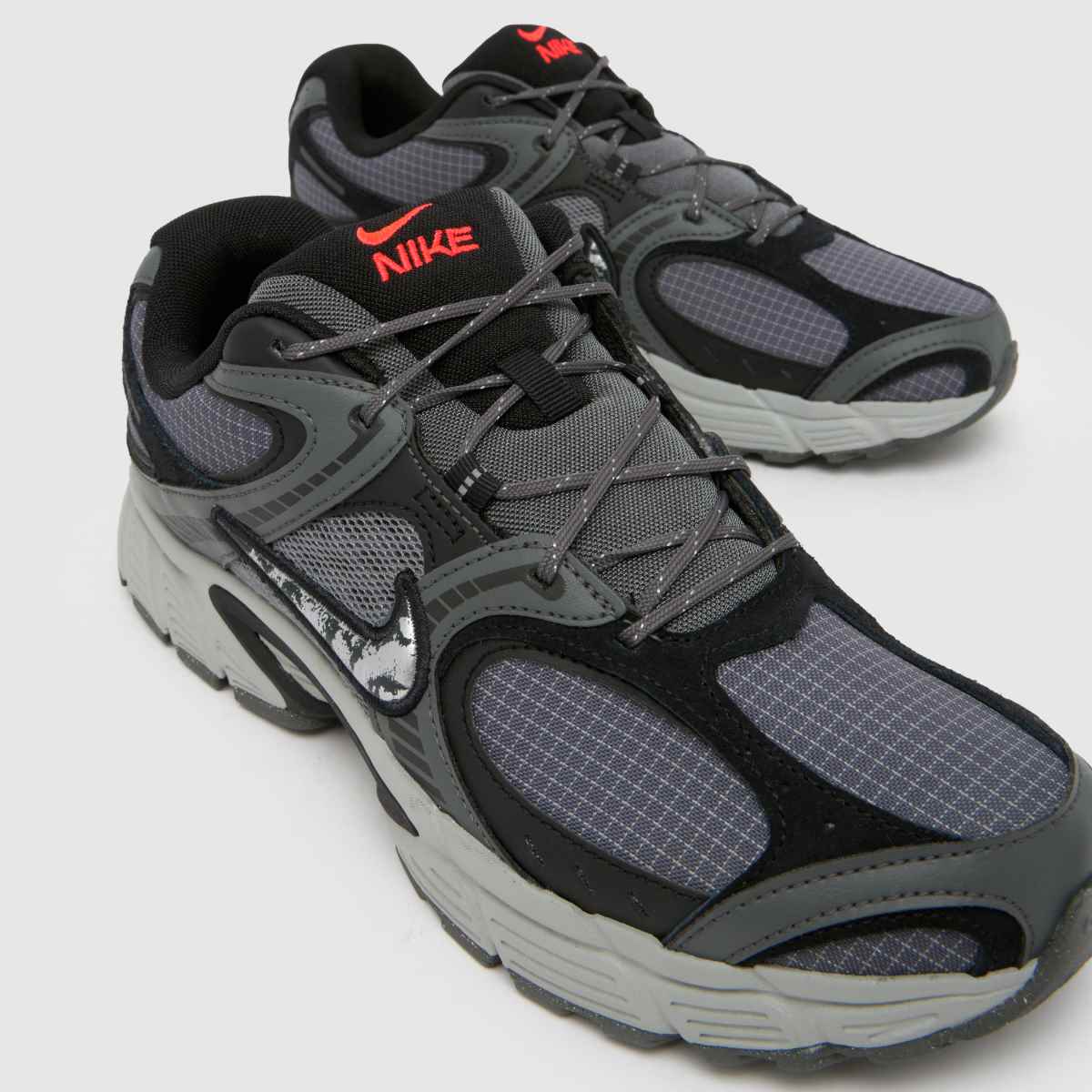 Nike V5 RNR in Grey Nike V5 RNR 4